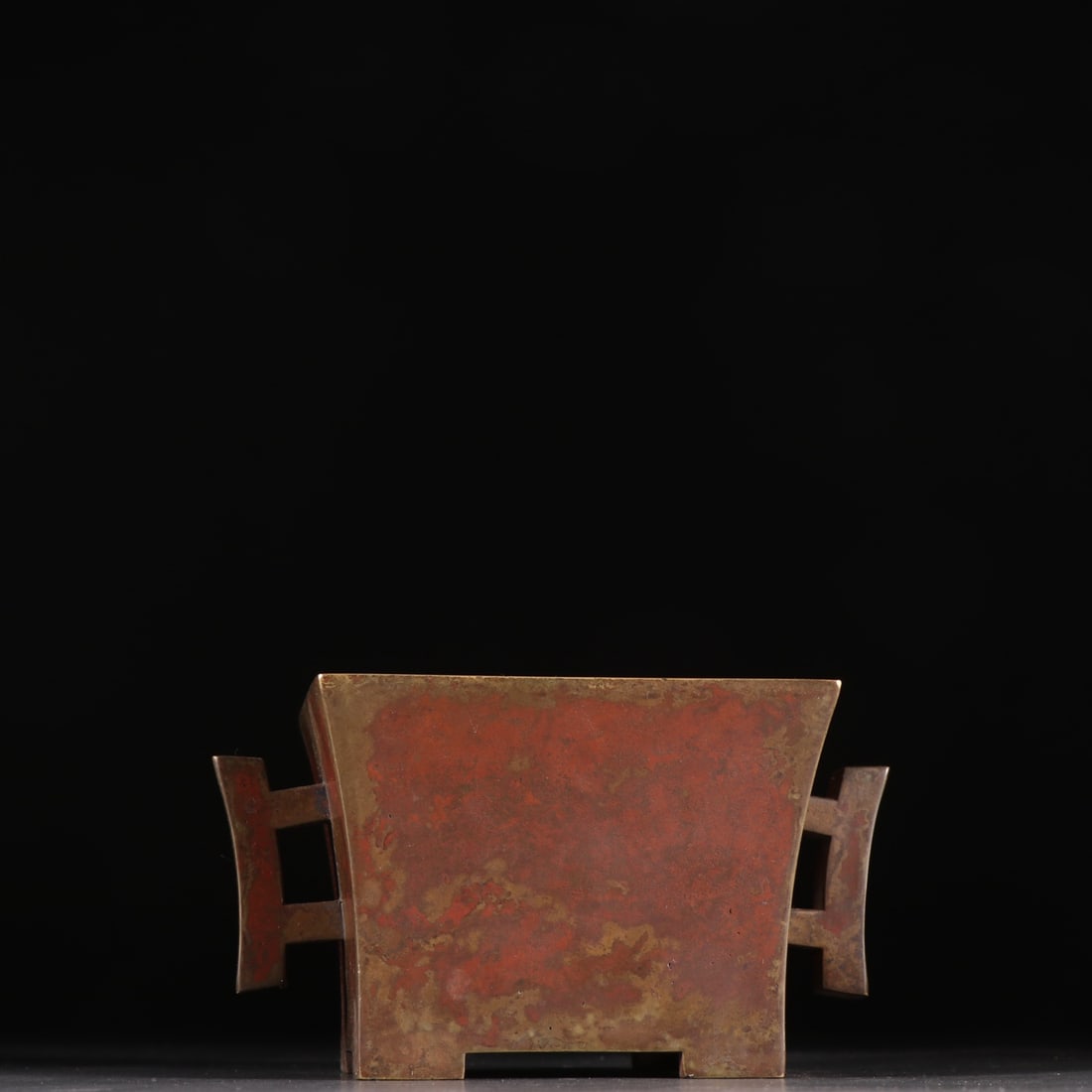 A fine Qing Dynasty bronze-plated square double-halberd handle-shaped square censer (1 of 9)