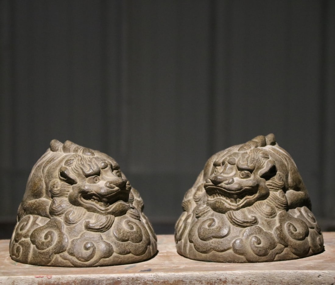 A fine piece of Ming Dynasty bluestone small Pixiu: Ming Dynasty bluestone small Pixiu SIZE: H:12cm L:19cm W:16cm (The Dimensions Of All Batches Are Manually Measured.If You Need More Detailed Information, Please Contact Our Customer Service Before Bid