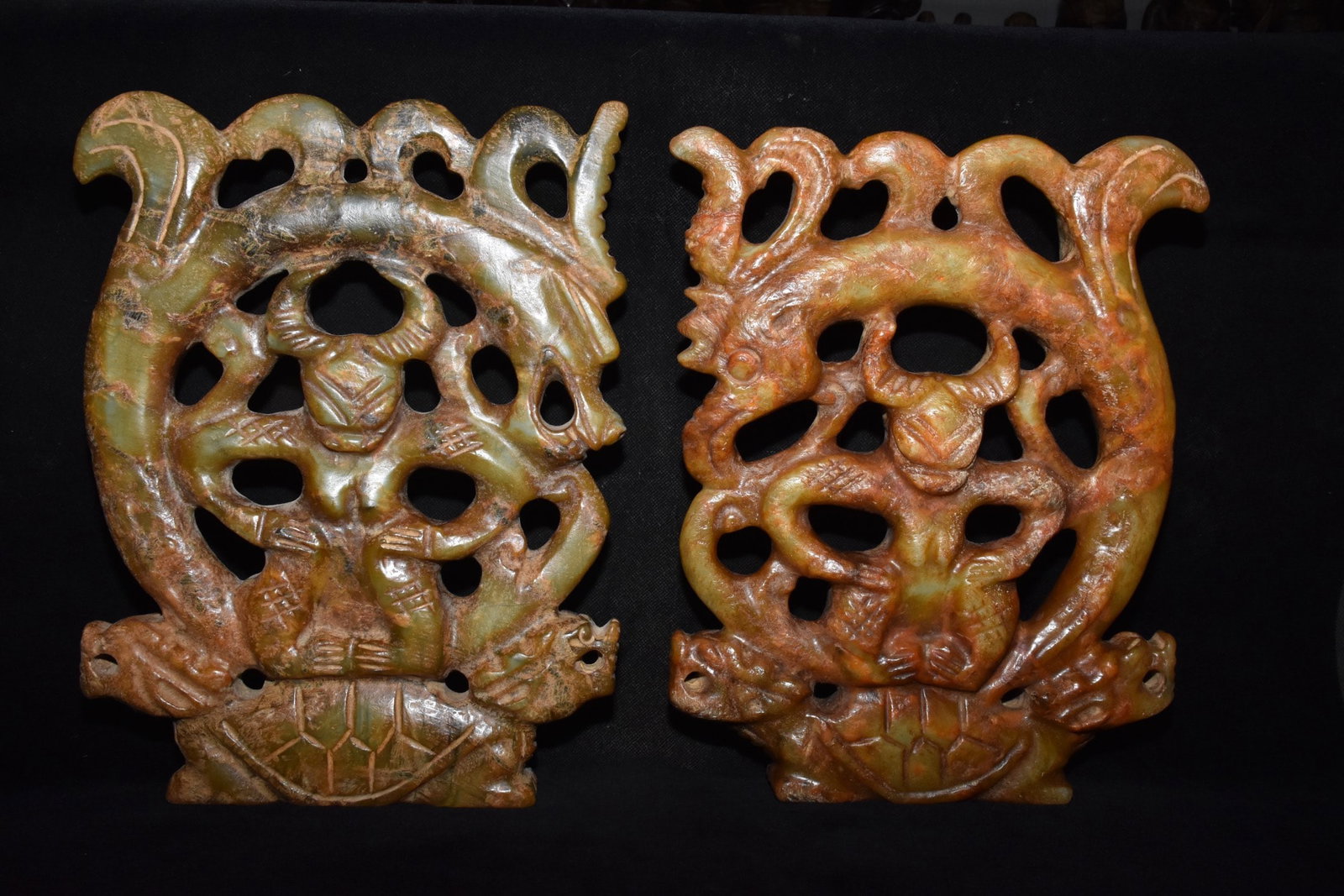 An Exquisite Hemo Jade Figure Pattern Ornament: An Exquisite Hemo Jade Figure Pattern Ornament Hong Shan Culture Size:30cmx48.5cm Weight:6.56kg (The Dimensions Of All Batches Are Manually Measured.If You Need More Detailed Information, Please Conta