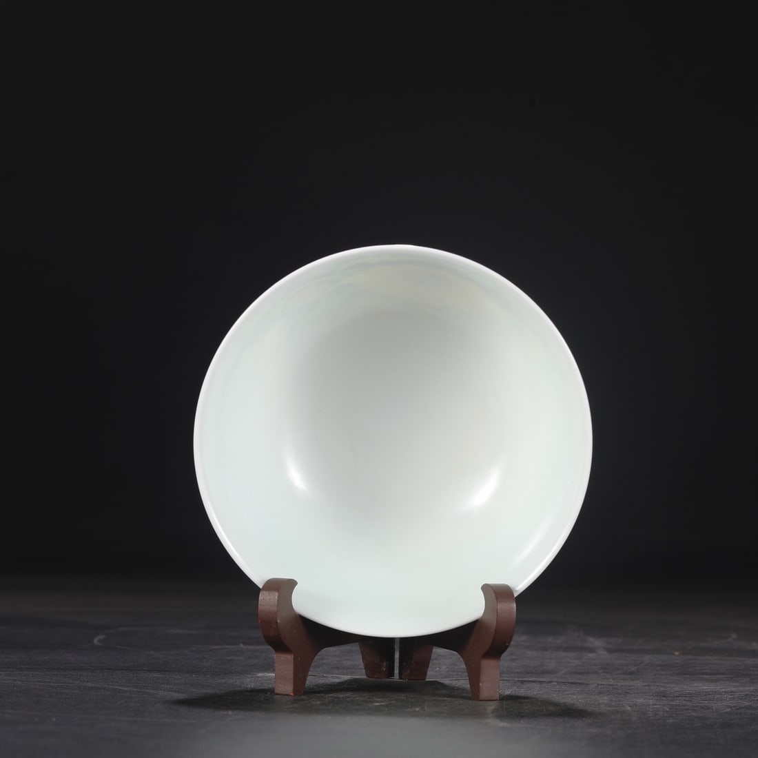 An Exquisite Enamel Lotus Pattern Bowl - 3