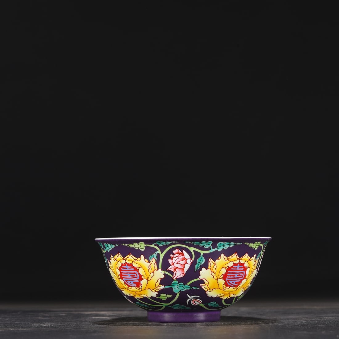 An Exquisite Enamel Lotus Pattern Bowl - 4