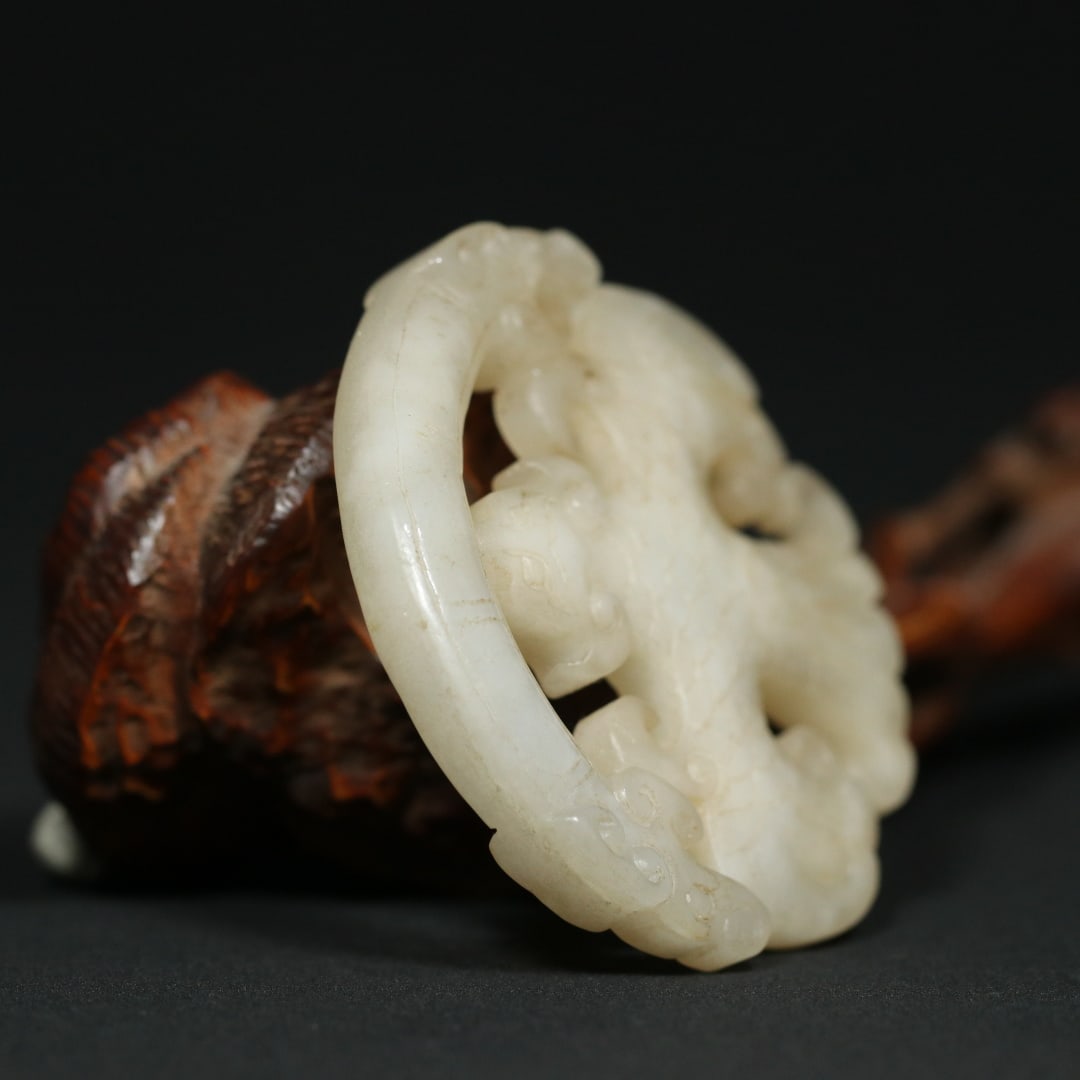 An Exquisite White Jade Dragon and Phoenix Pattern Pendant - 3