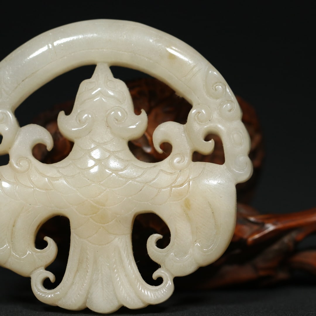 An Exquisite White Jade Dragon and Phoenix Pattern Pendant - 9