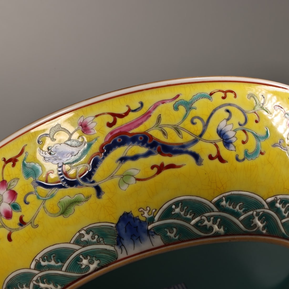 An Exquisite Enamel Lotus Pattern Dragon Pattern Seawater Pattern Bowl - 7