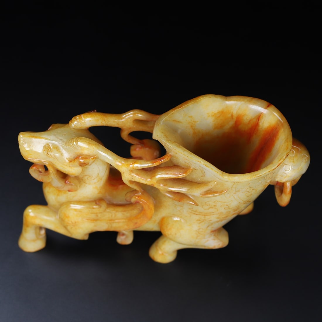 An Exquisite White Jade Deer-Shaped Cup - 9