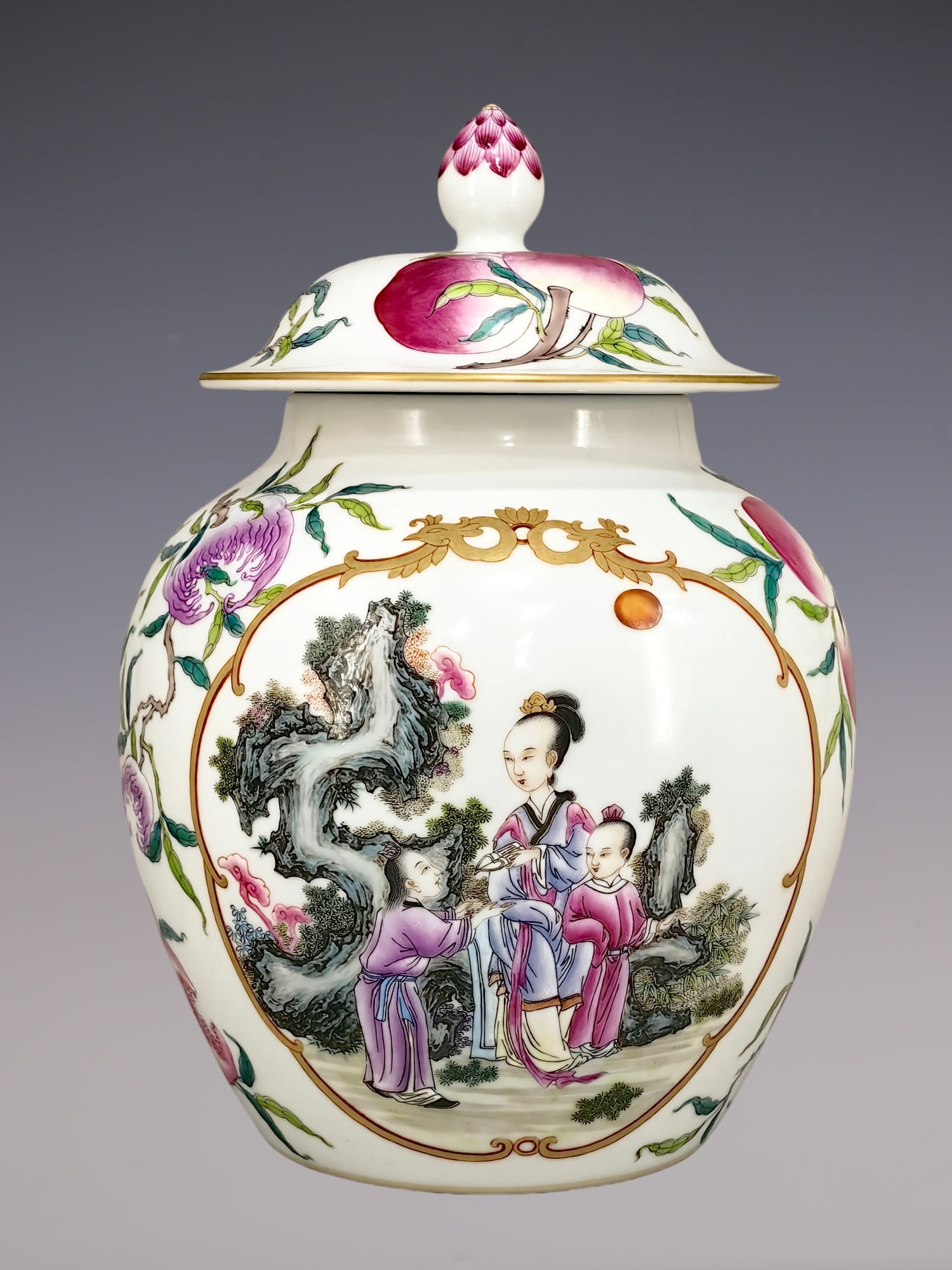 An Exquisite Famille-Rose Character and Story Pattern Melon and Fruit Pattern Jar: An Exquisite Famille-Rose Character and Story Pattern Melon and Fruit Pattern Jar Qing Dynasty, China Yongzheng Six-character Mark Size:30cmx21cm (The Dimensions Of All Batches Are Manually
