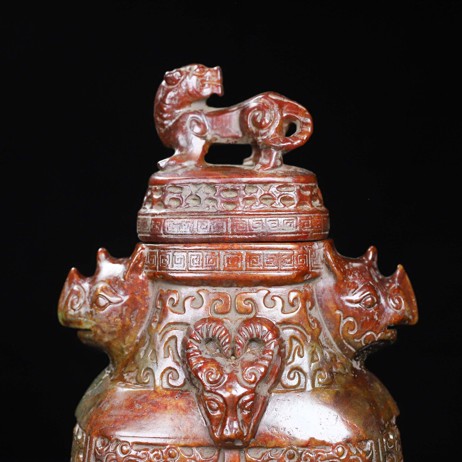 An Exquisite White Jade Rhinoceros Pattern Vase - 10