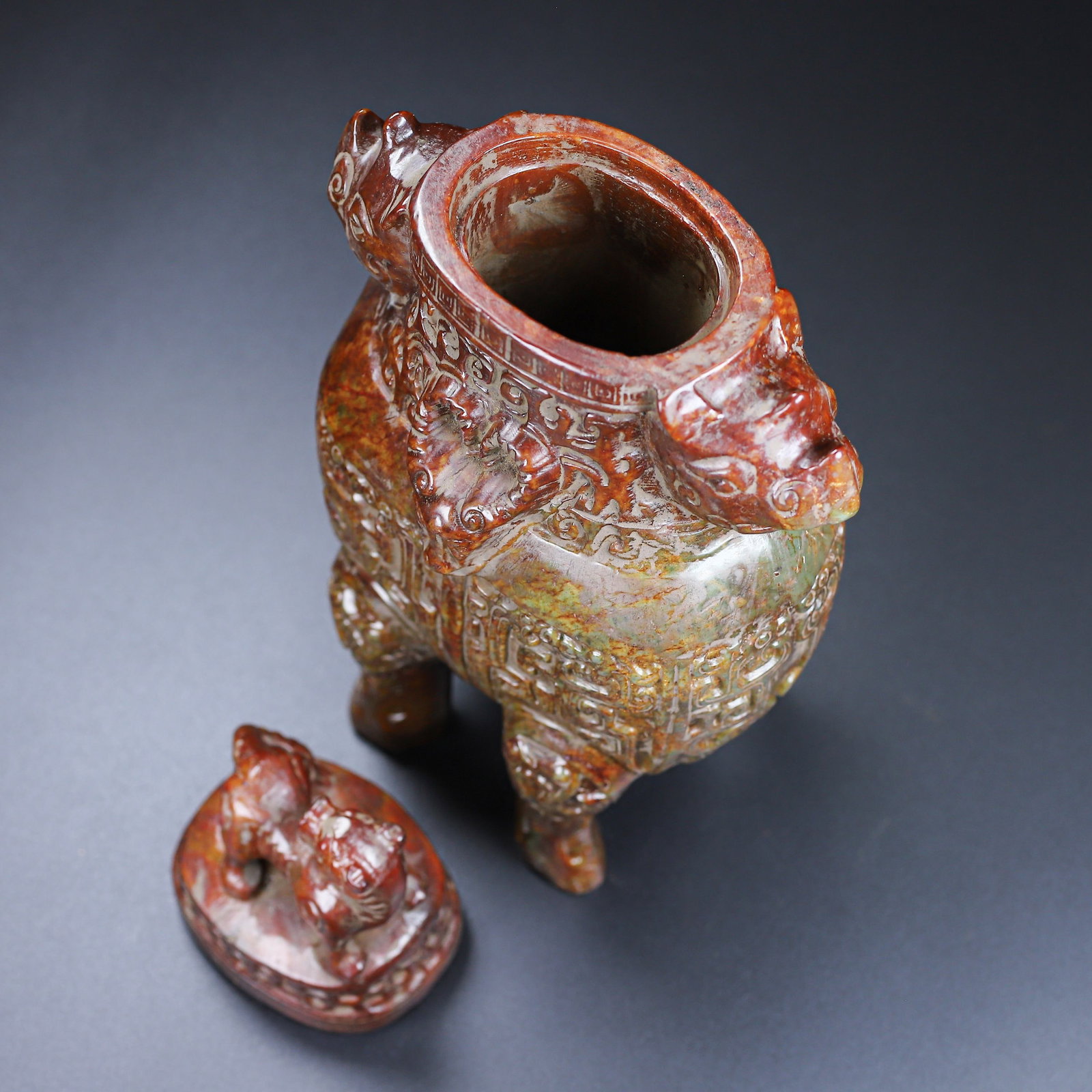 An Exquisite White Jade Rhinoceros Pattern Vase - 4