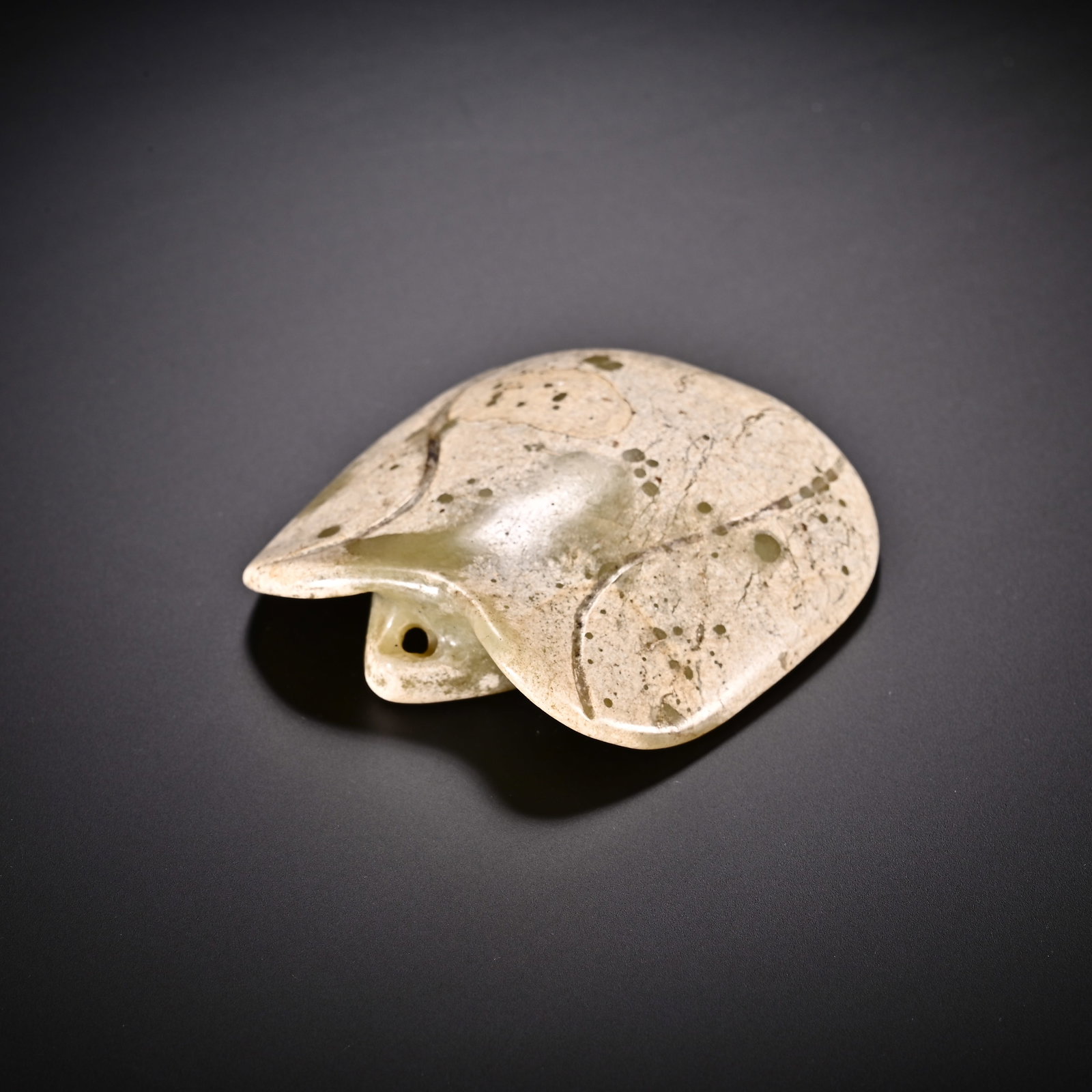 An Exquisite White Jade Tortoise shell Ornament - 4
