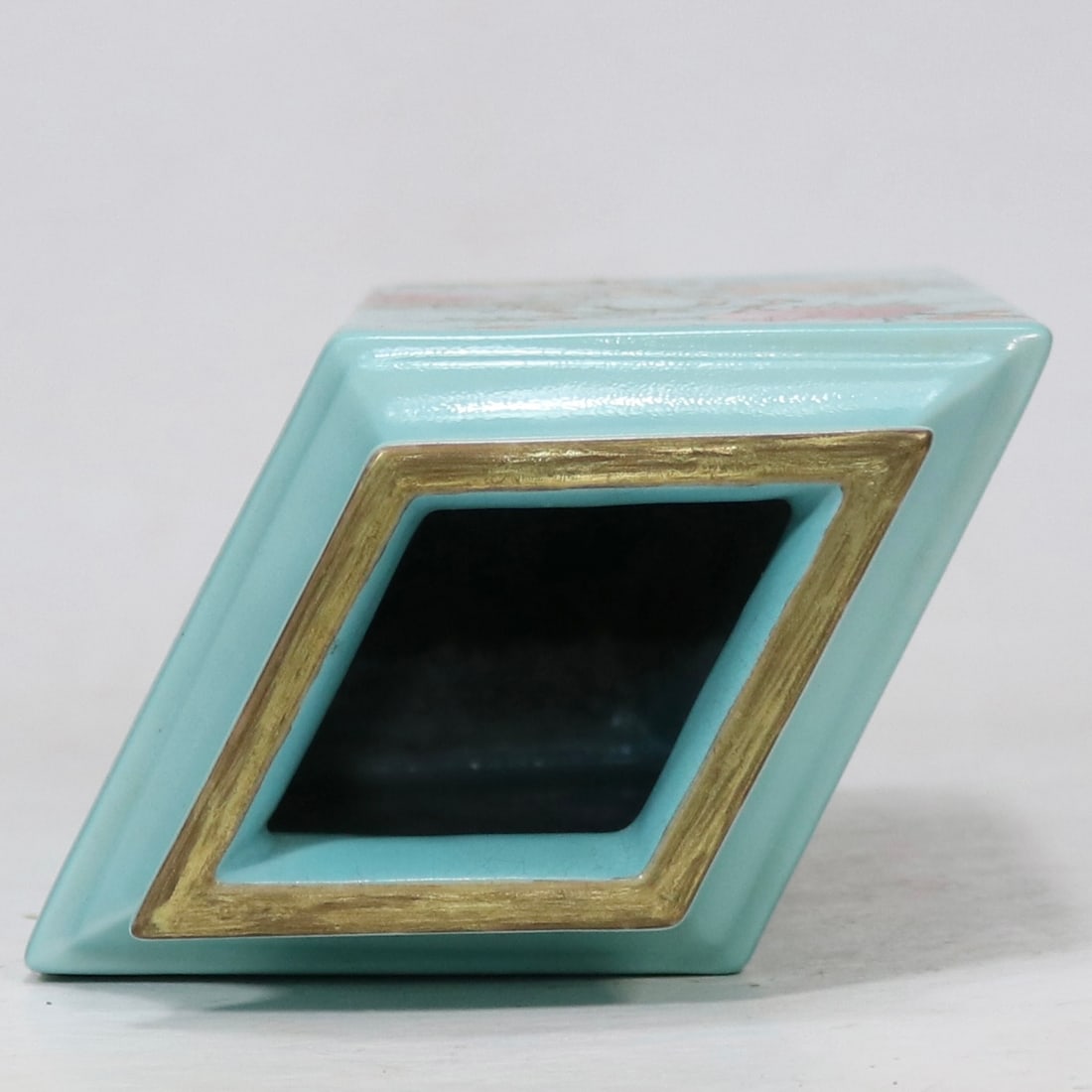 An Exquisite Green Glazed Pomegranate Pattern Vase - 6