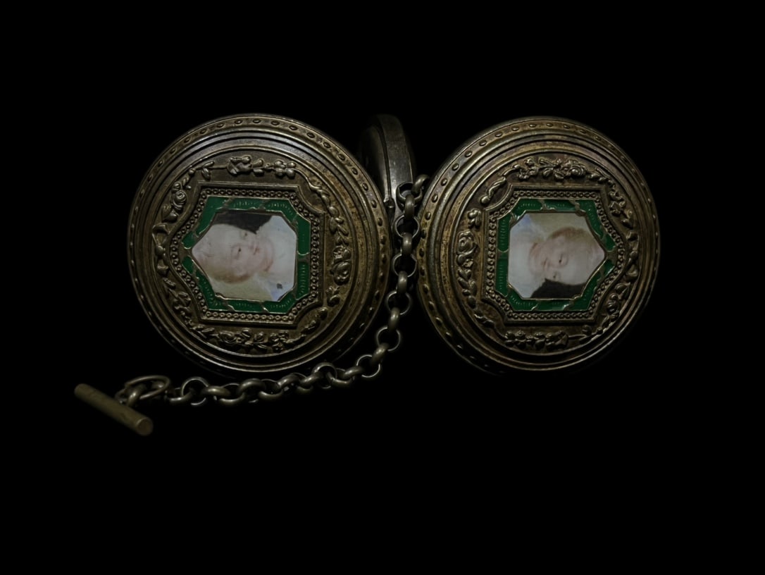 An Exquisite Bronze Figure Pattern Pocket watch - 5