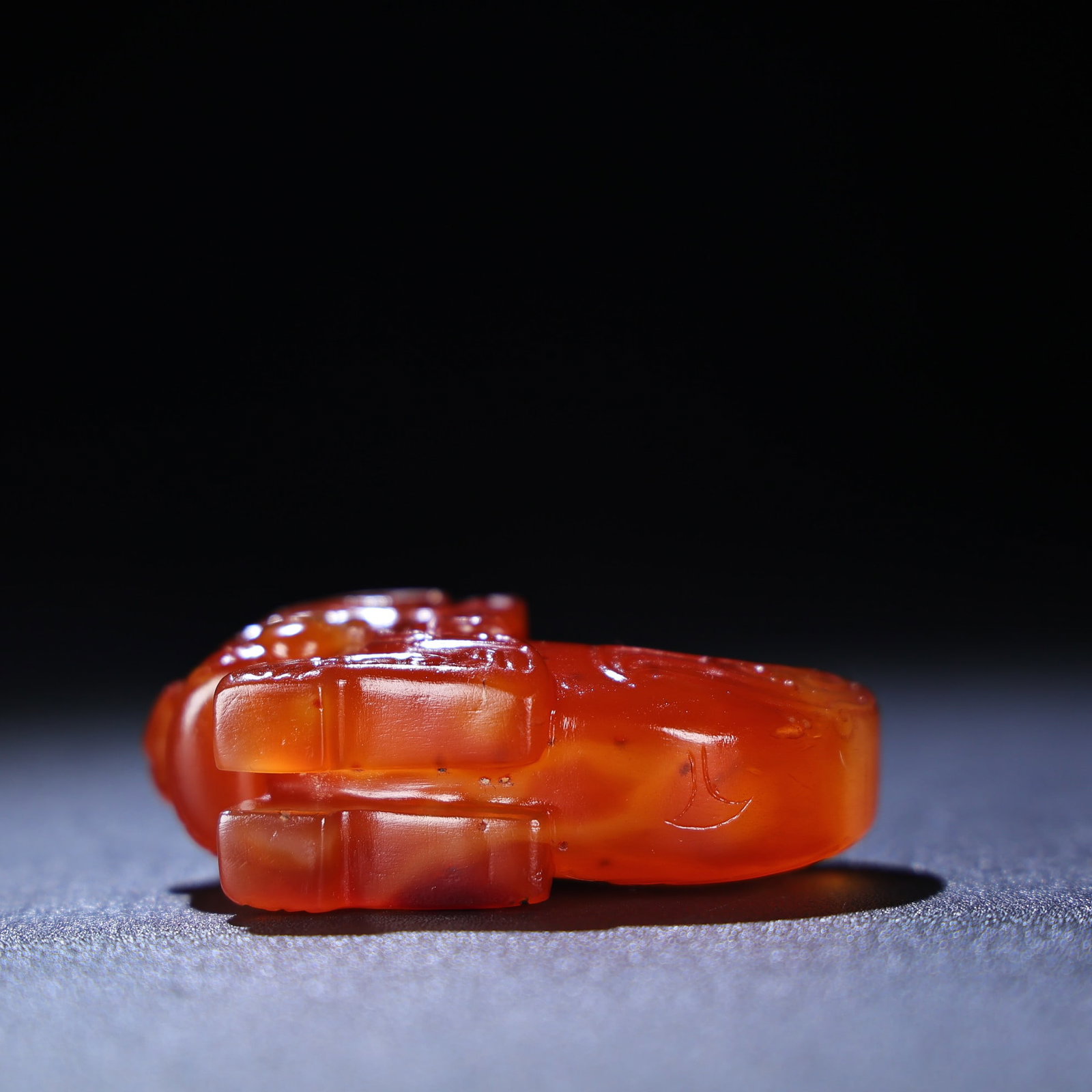 An Exquisite Agate Figure Hand Piece - 8