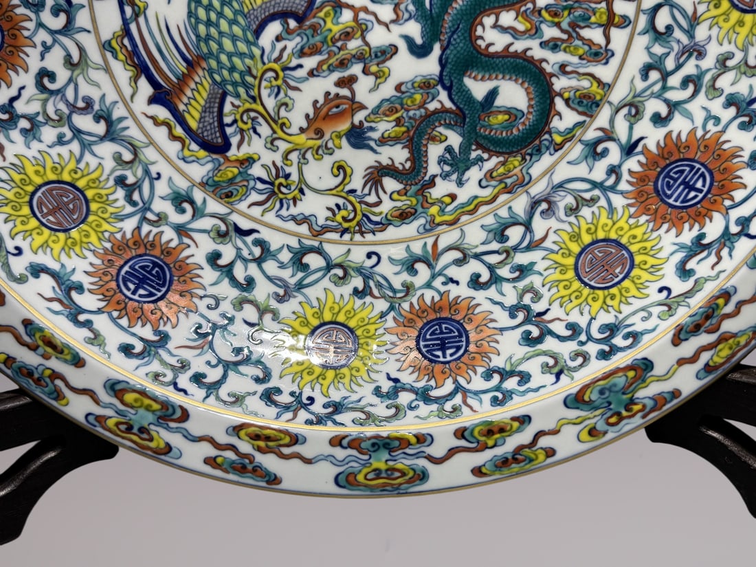 An Exquisite Doucai Dragon and Phoenix Pattern Lotus Pattern Plate - 5