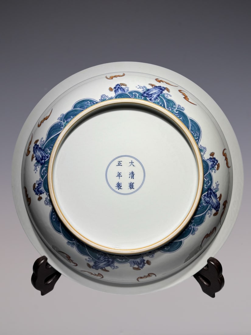 An Exquisite Doucai Dragon and Phoenix Pattern Lotus Pattern Plate - 9