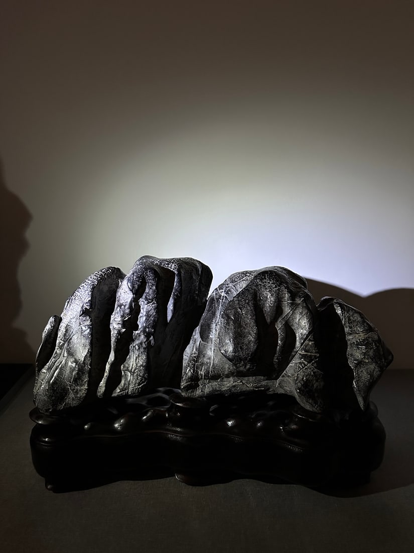 An Exquisite Lingbi Stone Ornament - 2