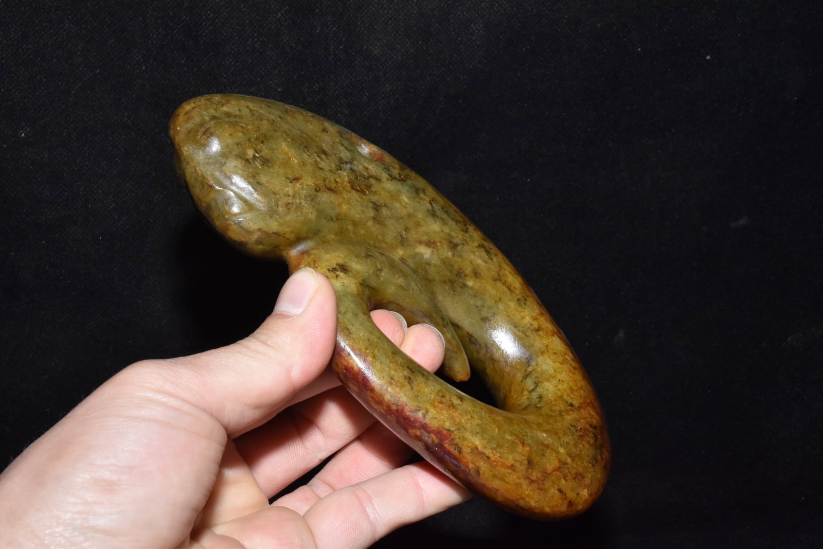 An Exquisite Hemo Jade Ornament - 4