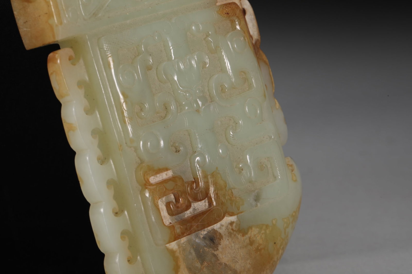 An Exquisite White Jade Auspicious Beast Pattern Ornament - 6