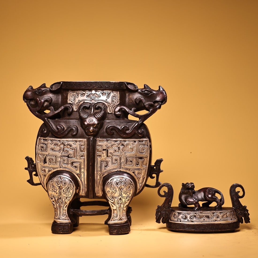 An Exquisite Silver Bronze Double-Ears Censer - 2