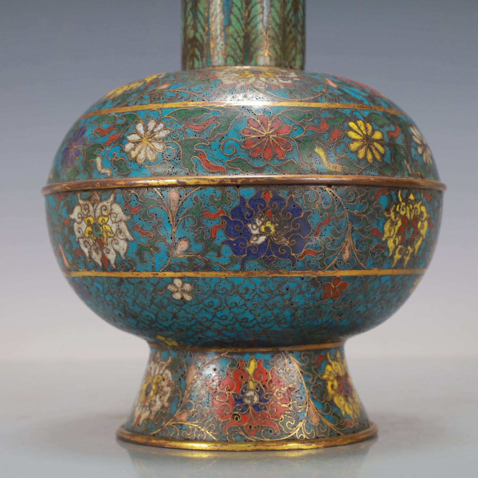 A Exquisite Cloisonne Lotus Pattern Double-Ears Vase - 3