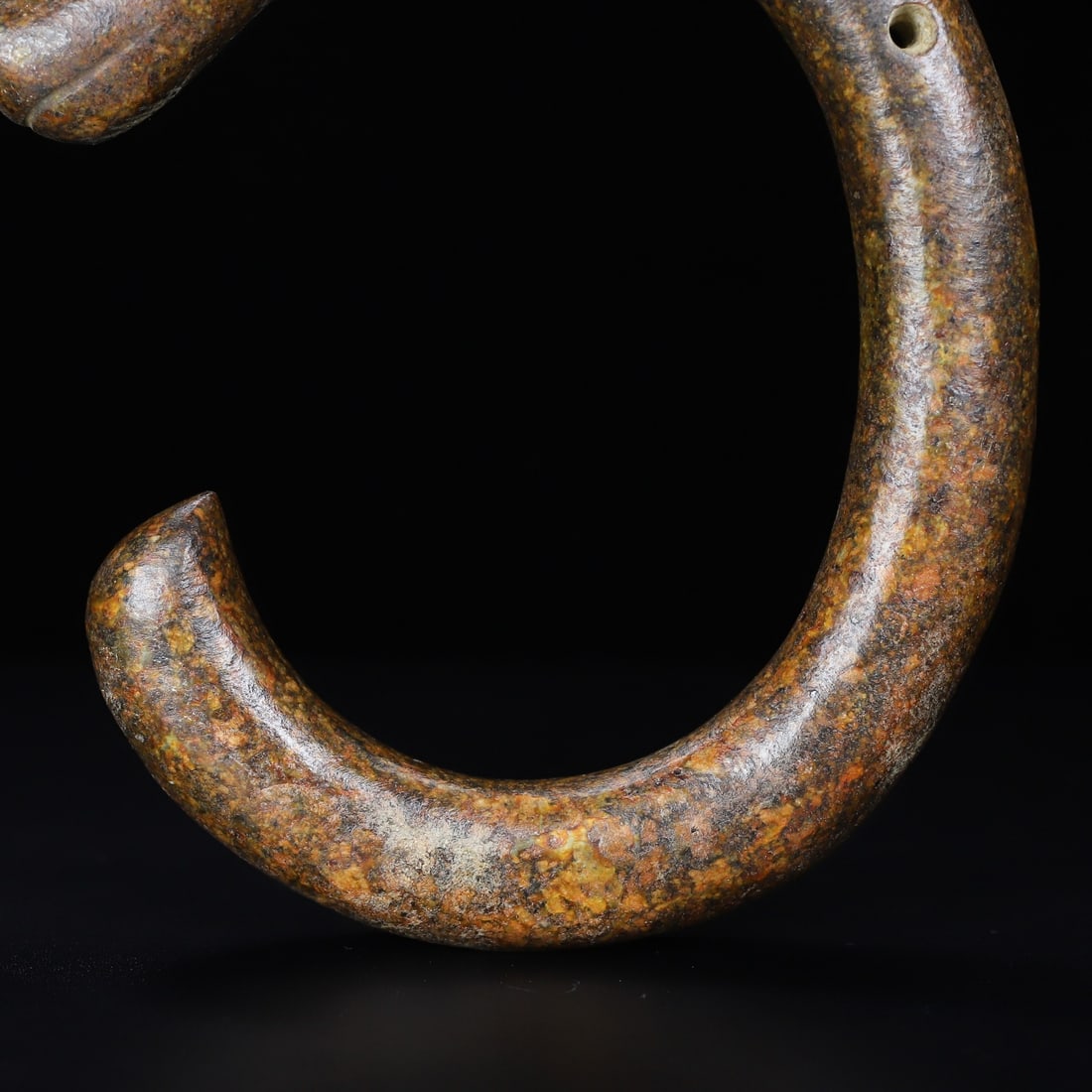 An Exquisite Hemo Jade Dragon - 5