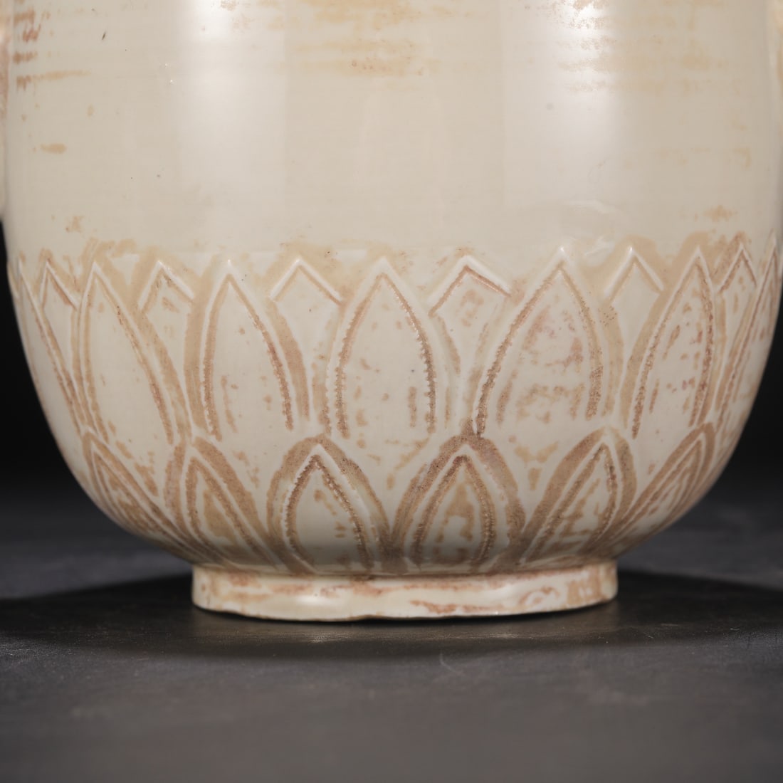 An Exquisite Ding yao Double-Ears Jar - 9
