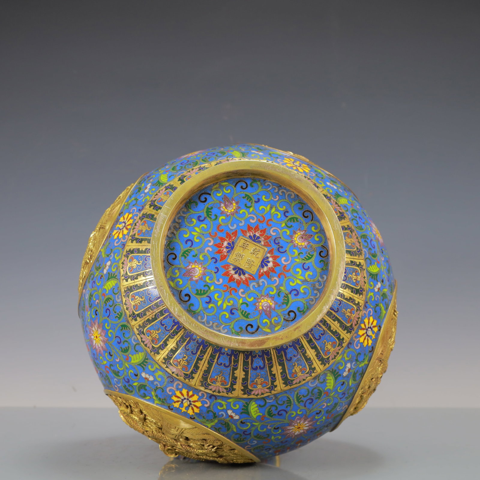 A Huge Cloisonne Hollow Dragon Pattern Vase - 10