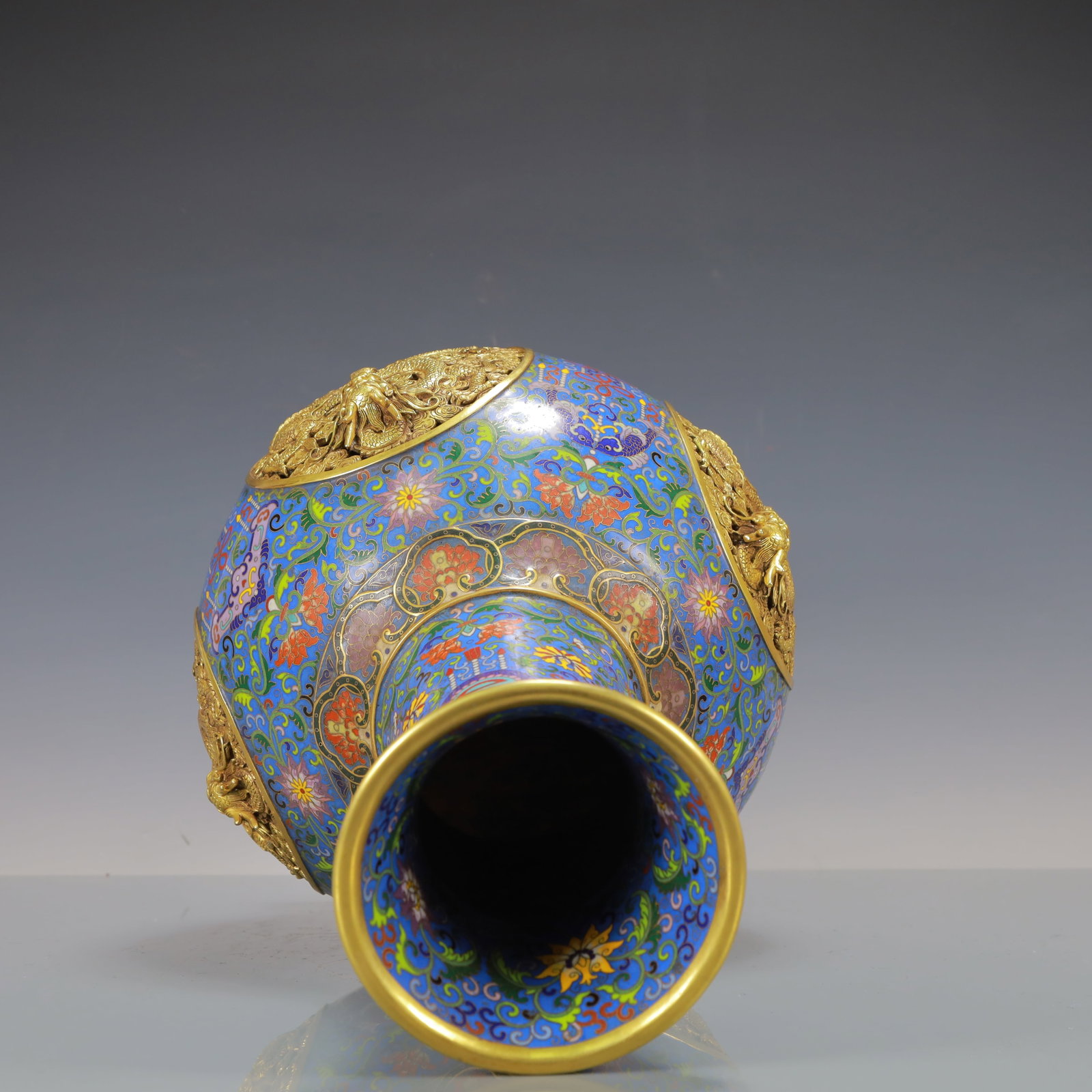 A Huge Cloisonne Hollow Dragon Pattern Vase - 9