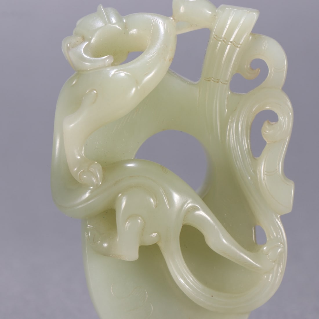 An Exquisite White Jade Chi-Dragon Pattern Pendant - 6