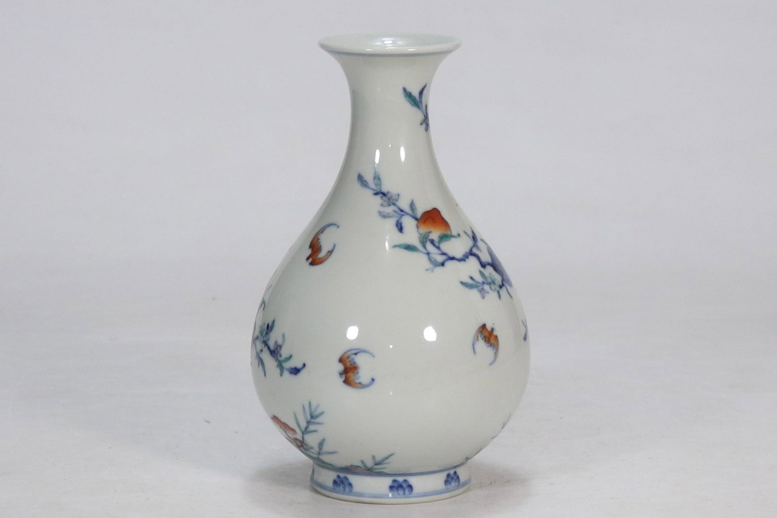 An Exquisite Doucai Bats and Peach Pattern Vase - 3