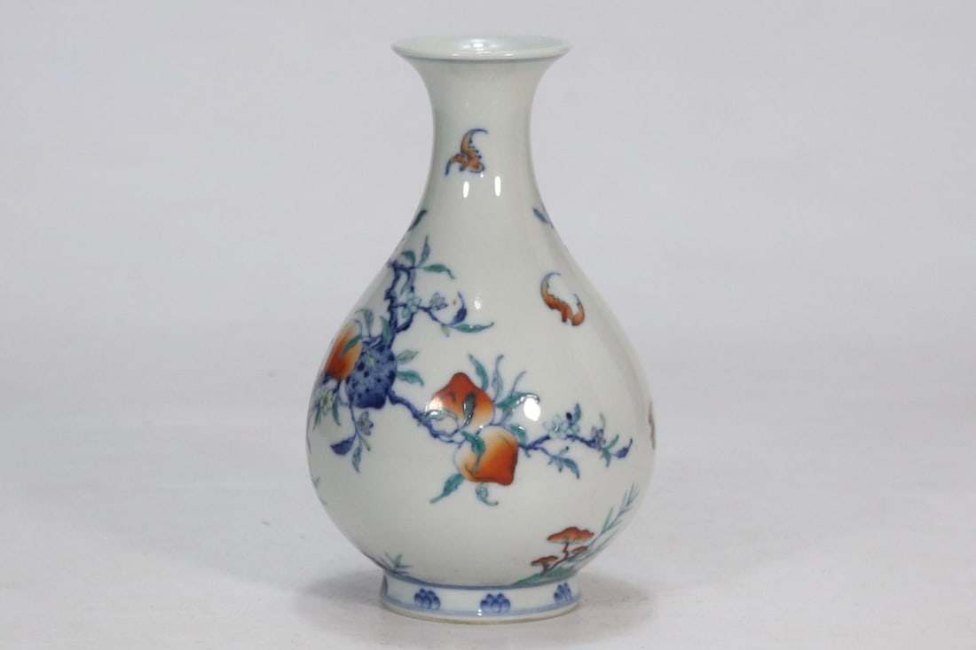 An Exquisite Doucai Bats and Peach Pattern Vase - 4