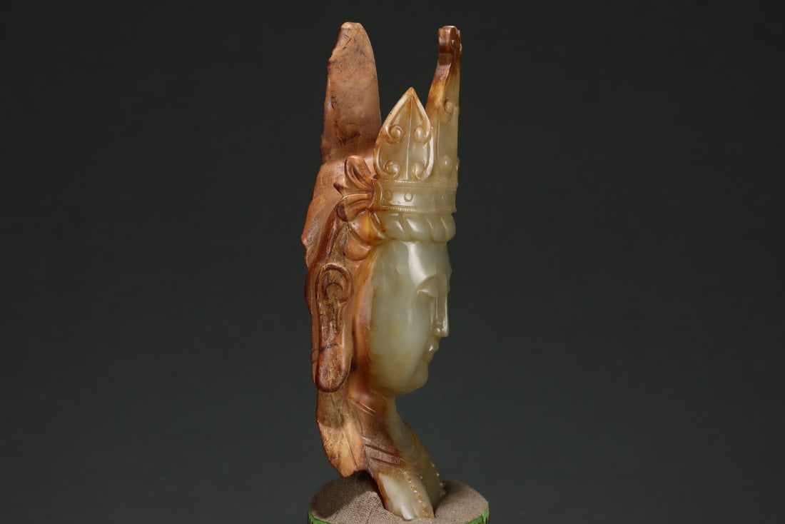 An Exquisite White Jade Buddha head - 8