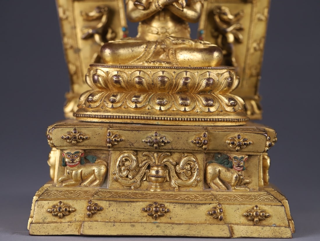 An Exquisite Gilt Bronze Buddha Statue - 8