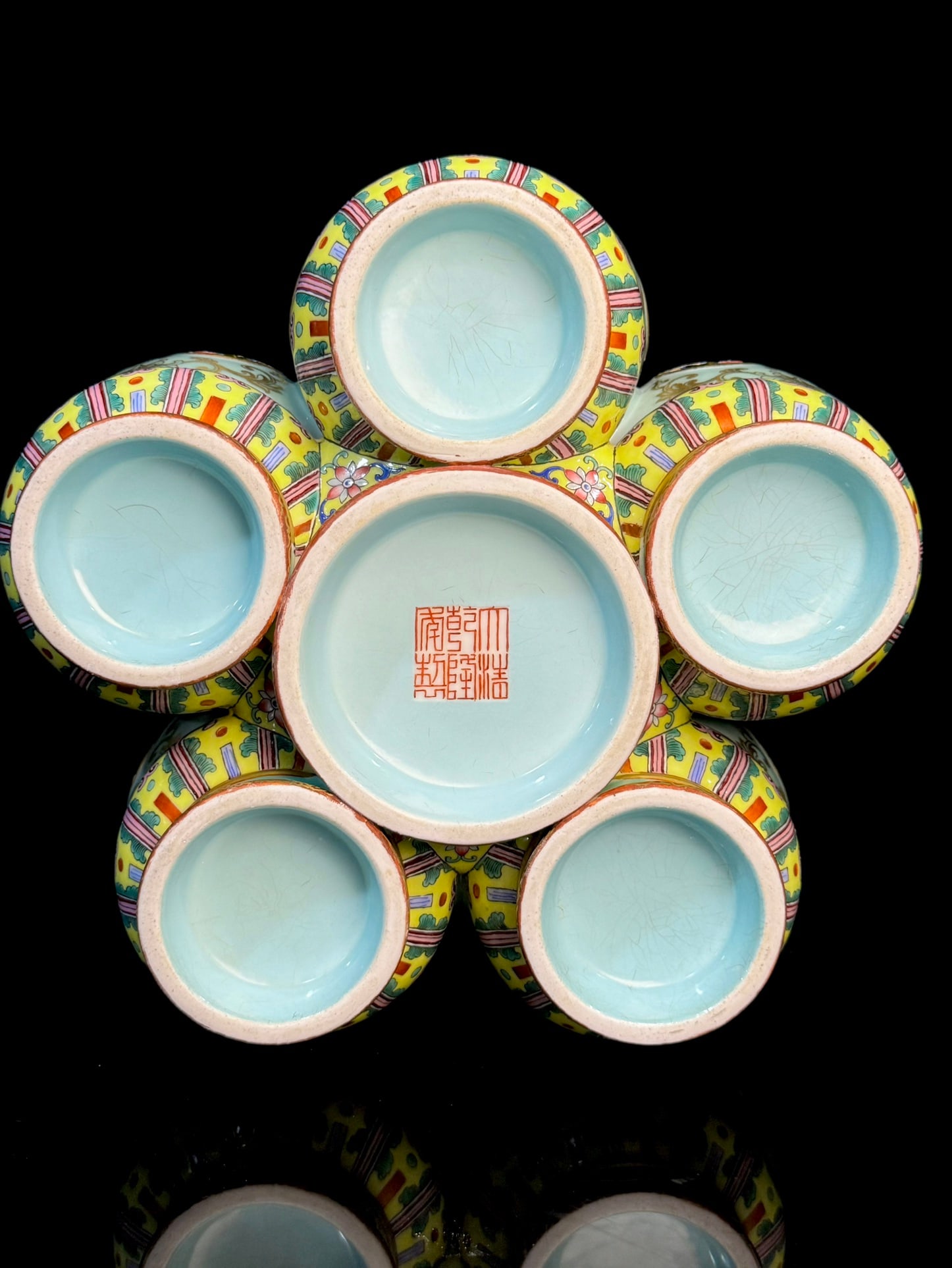 An Exquisite Celadon Glazed Painted Gold Lotus Pattern Dragon Pattern Vase - 9