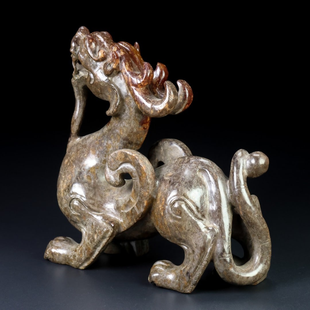 An Exquisite White Jade Dragon Ornament - 6