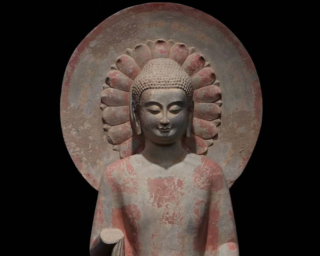 An Exquisite Limestone Painted Color Buddha Statue - 4