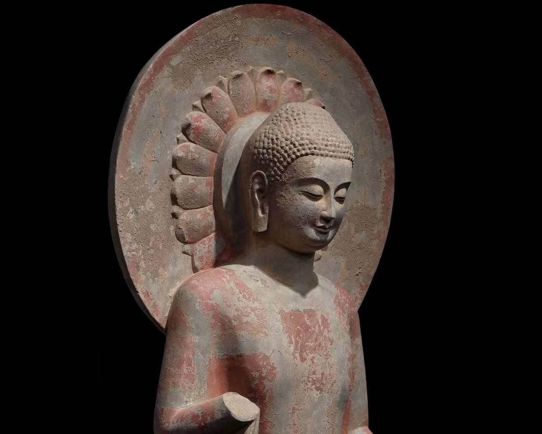An Exquisite Limestone Painted Color Buddha Statue - 7