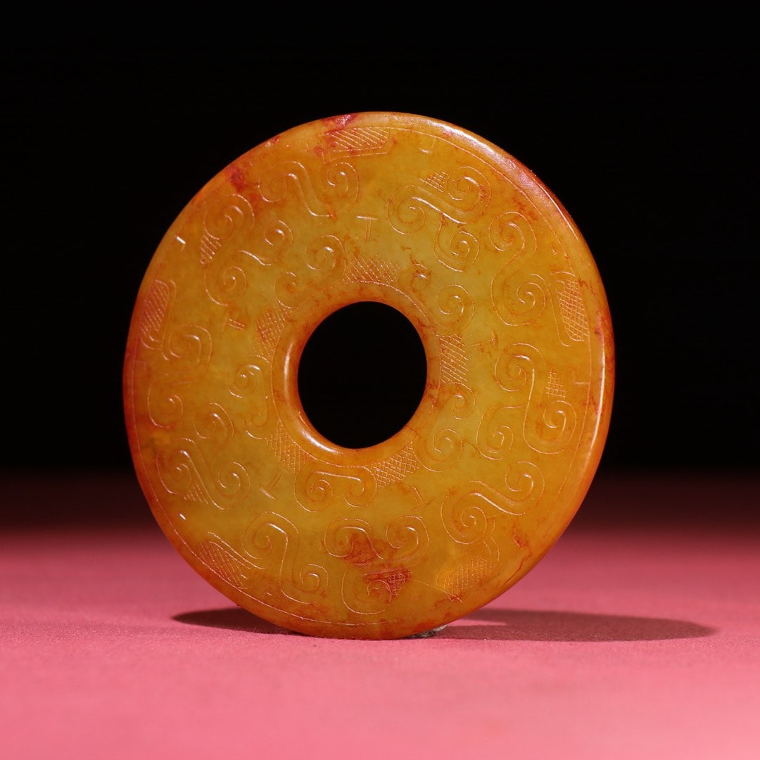 An Exquisite White Jade Ornament - 8