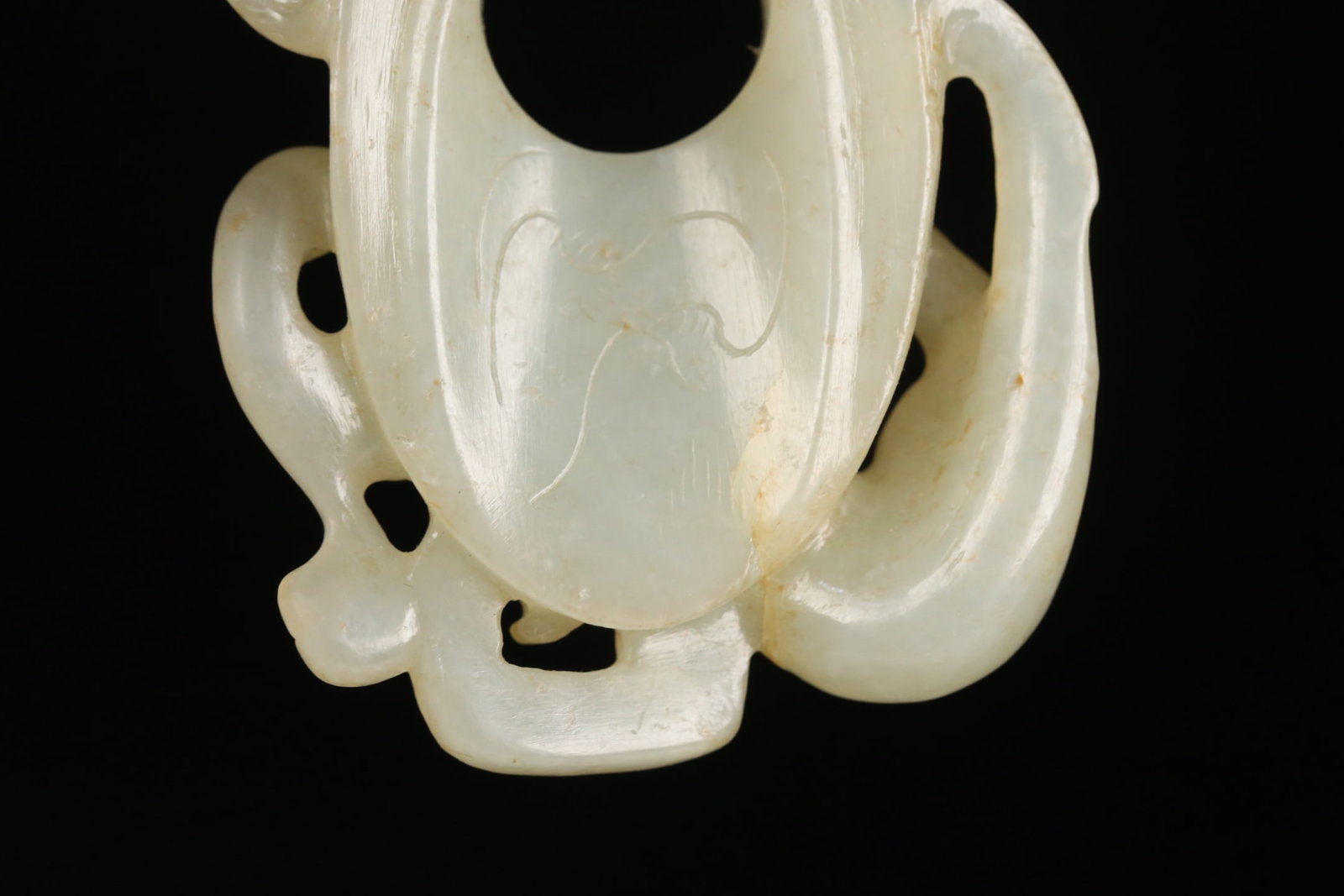 An Exquisite White Jade Chi-Dragon Pattern Pendant - 8