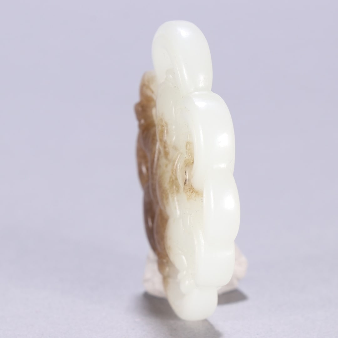 An Exquisite White Jade Figure Pattern Ornament - 4