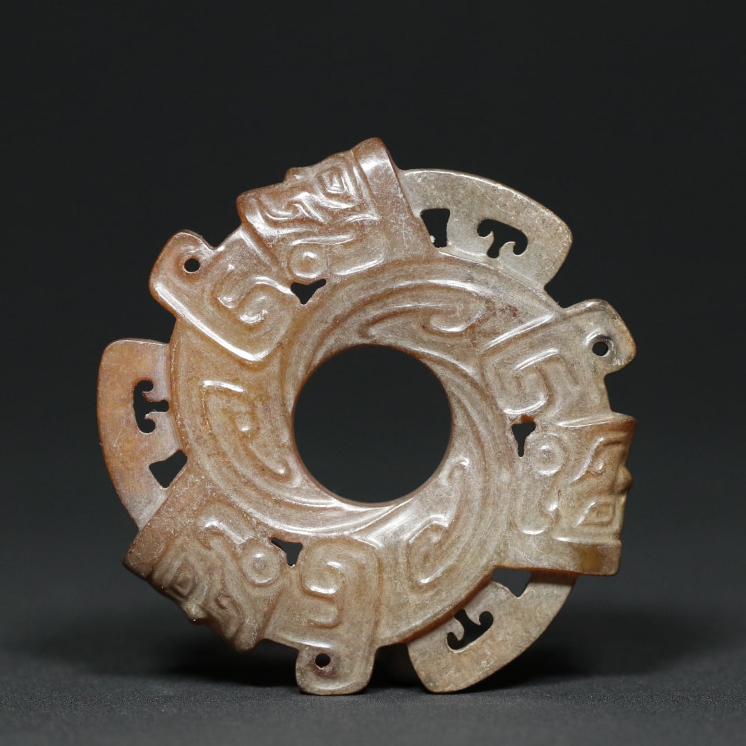 An Exquisite White Jade Human Face Pattern Pendant: An Exquisite White Jade Human Face Pattern Pendant Shi jia he Culture Size:6.7cmx1cm Weight:59.3cm (The Dimensions Of All Batches Are Manually Measured.If You Need More Detailed Information, Please
