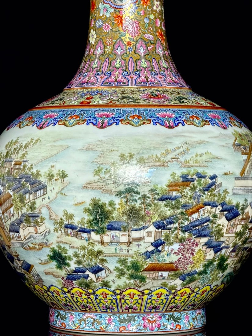 An Exquisite Famille-Rose Lotus Pattern Flower Pattern Landscape Pattern Vase - 8