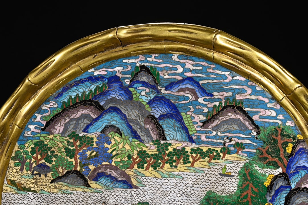 An Exquisite Cloisonne Landscape and Figure Pattern Pine and Crane Pattern Screen - 2