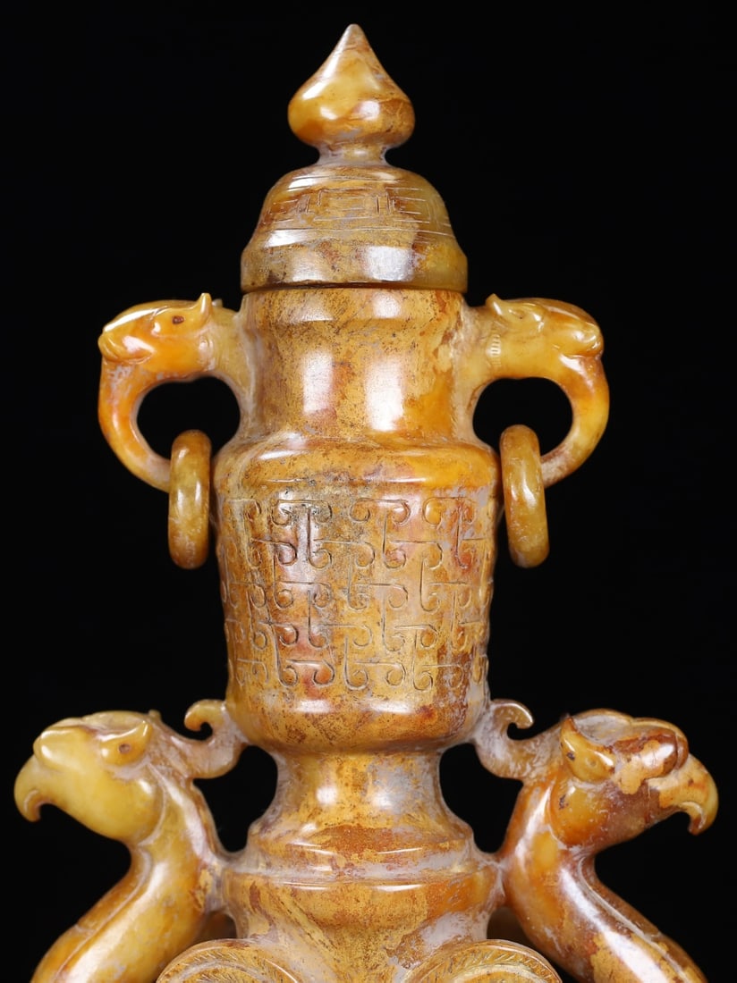 An Exquisite White Jade Phoenix-Shaped Vase - 4