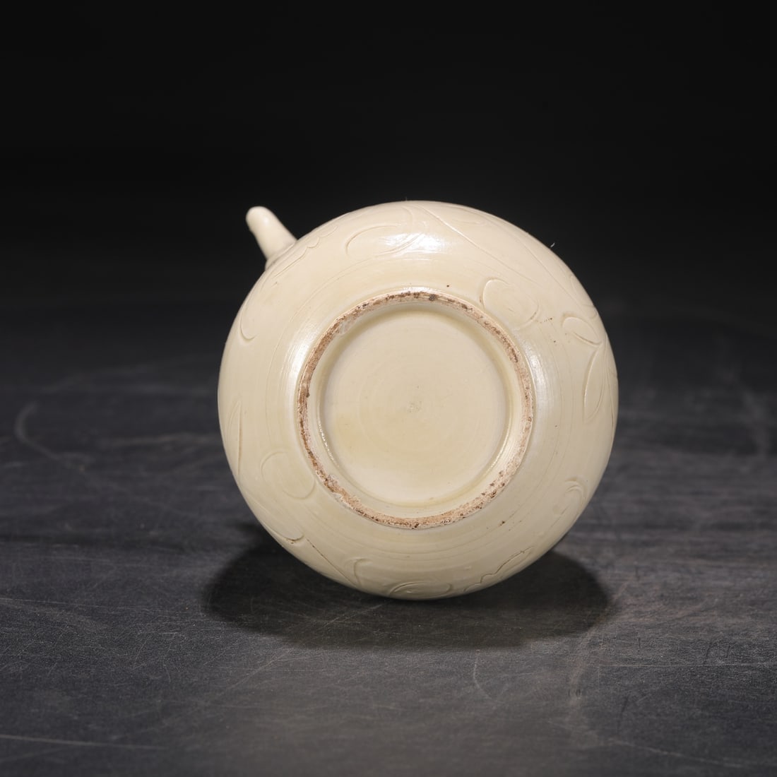 An Exquisite Ding yao Flower Pattern Ewer - 8