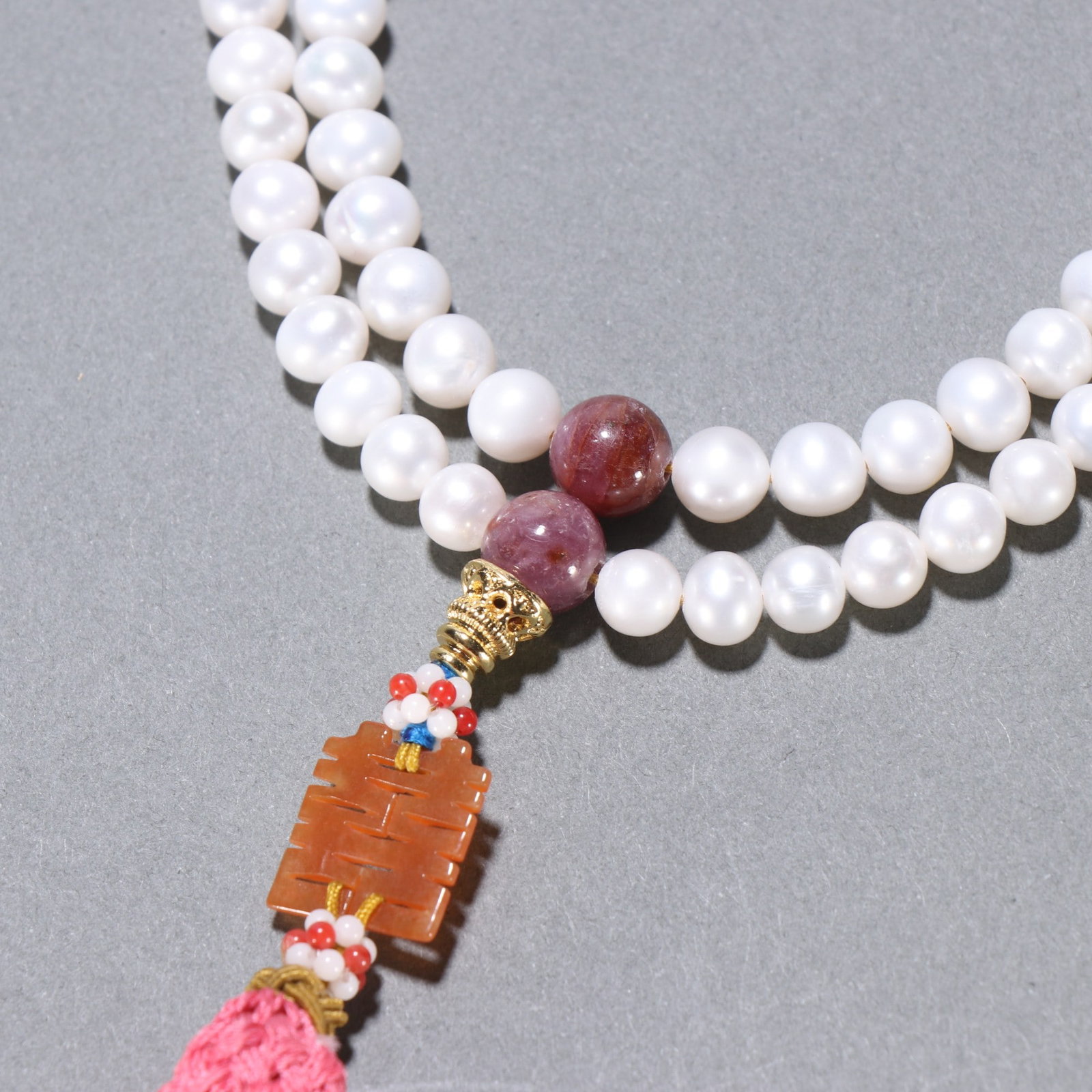 An Exquisite Pearl Bracelets - 2