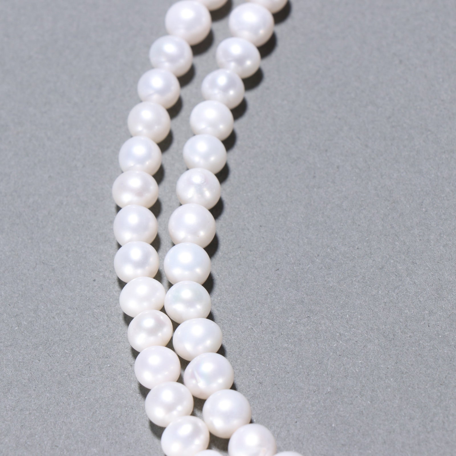 An Exquisite Pearl Bracelets - 4