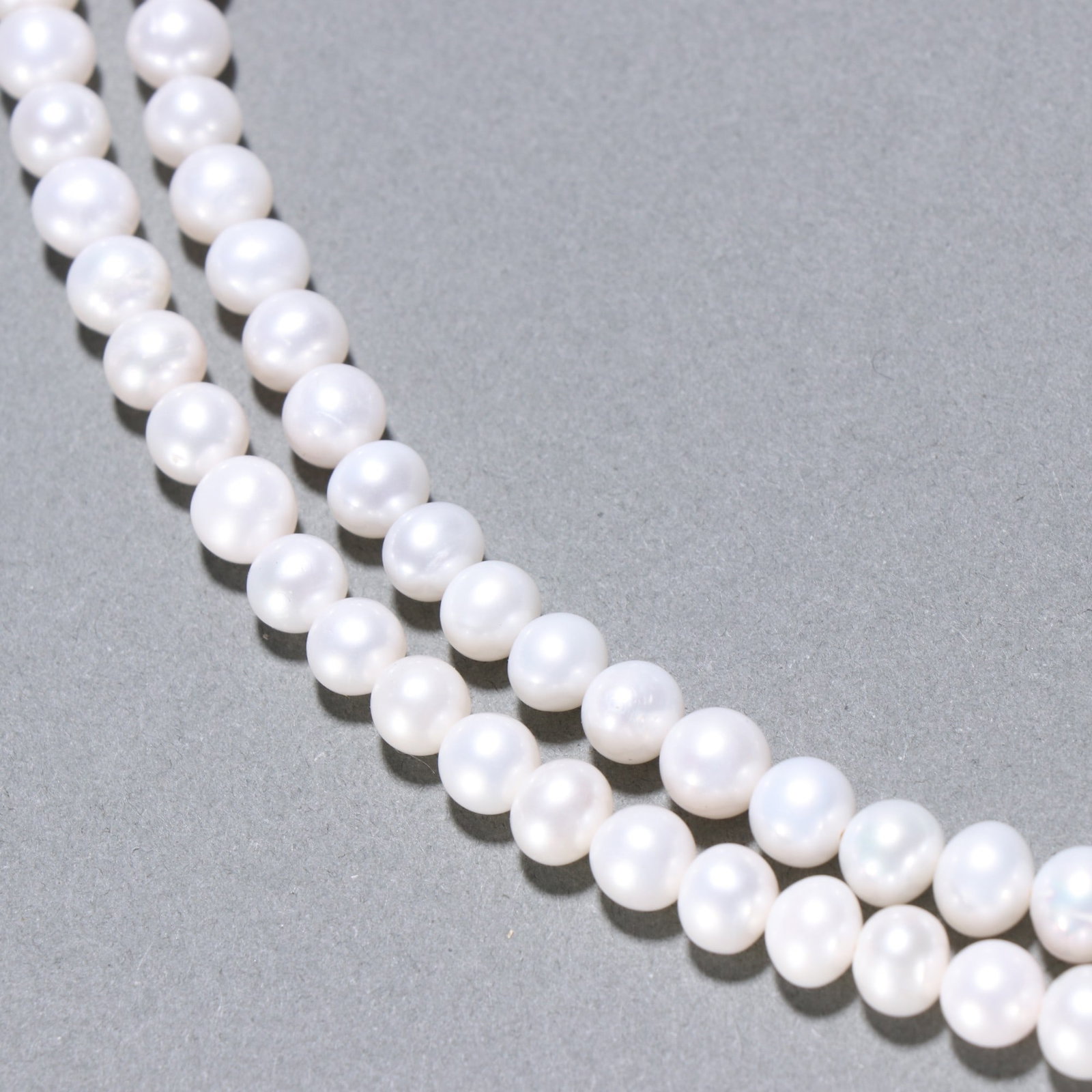 An Exquisite Pearl Bracelets - 7
