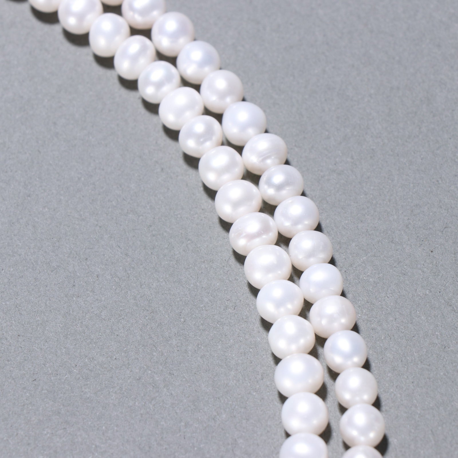 An Exquisite Pearl Bracelets - 8