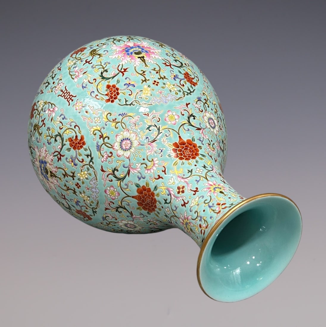 An Exquisite Enamel Lotus Pattern Bats and Peach Pattern Vase - 8