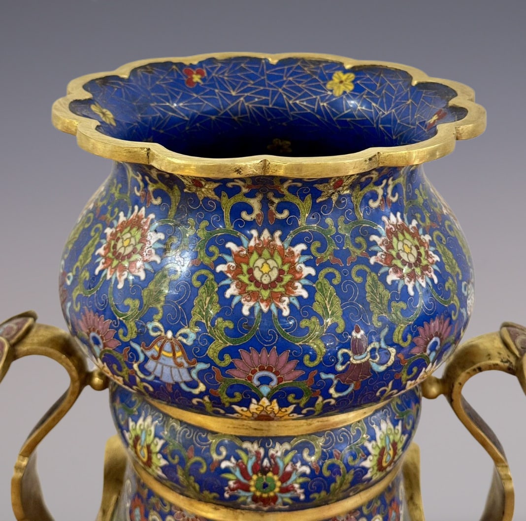 An Exquisite Cloisonne Lotus Pattern Double-Ears Vase - 2